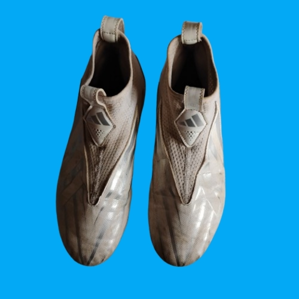 Good Condition Adidas Men's Freak Ultra‎ 23  Cleats White Silver , Size 10.5/11